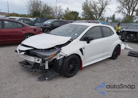 2023 Toyota Gr Corolla Core z USA, uszkodzony, nr VIN JTNABAAE0PA003348